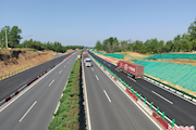 合六叶高速改扩建项目完成第一次主线交通导改