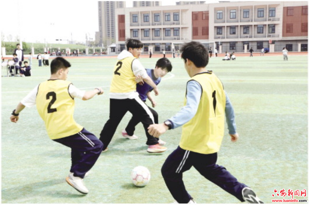 “班超”开赛 燃动校园