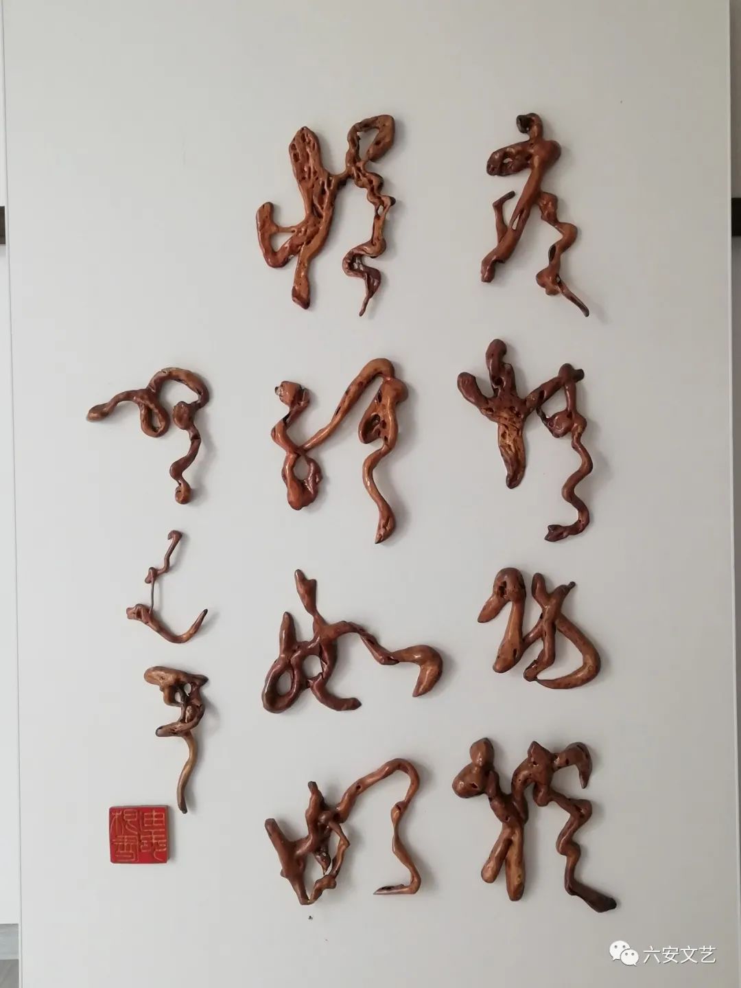 陈迪忠/根书诗词作品60抗疫新咏朱善云影楼新冠散传频,万众争当抗