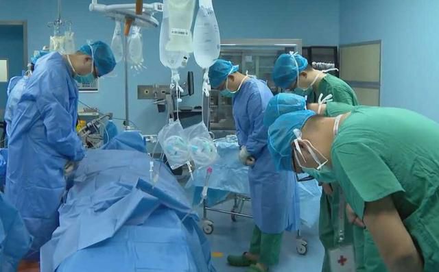 34岁瑜伽教练捐器官让7人重获新生，丈夫：这样感觉她还继续活着