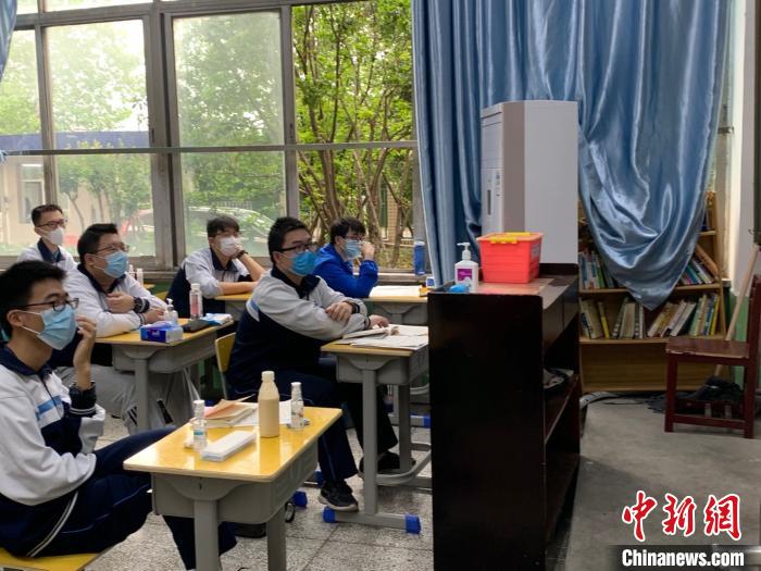 点击进入下一页