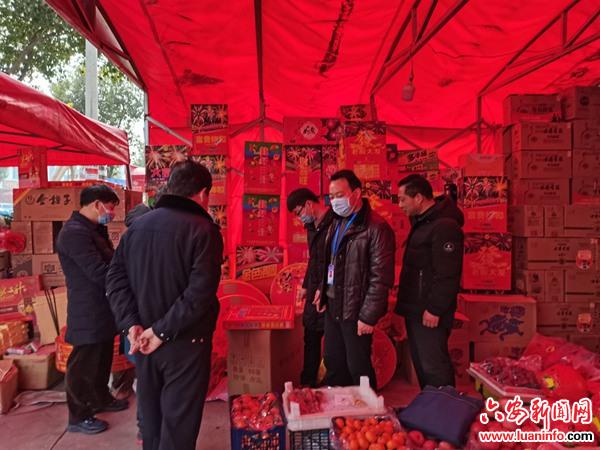 干汊河镇集中开展严厉打击烟花爆竹非法生产经营行为专项行动