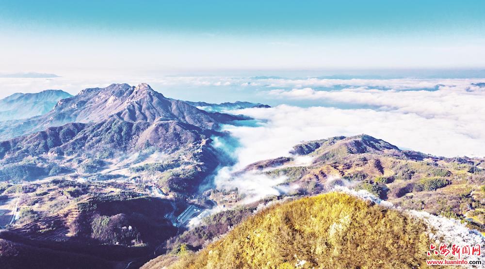 云海雾凇悬剑山