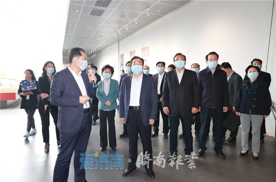 市委常委会召开会议：深入学习贯彻国务院有关批复精神 举全市之力加快建设新旧动能转换起步区