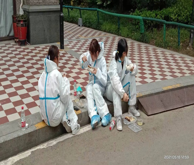 ca1322d9a2c042abbc5c4042a4d700bf.Jpeg