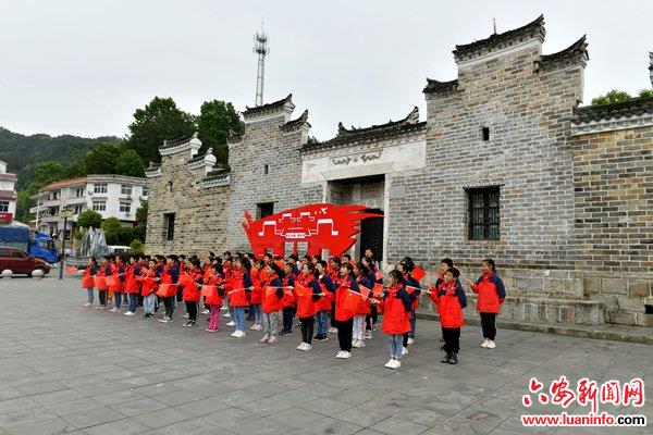霍山：红旅基地成“新宠” 爱国教育润童心