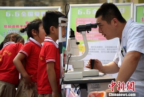国家卫健委：2020年中国儿童青少年总体近视率为52.7%