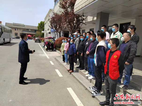 党员示范显担当，疫情防控心连心
