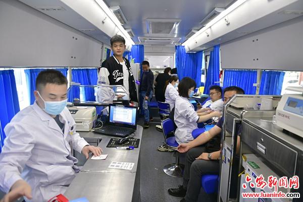 霍山漫水河镇：⽆偿献血爱心浓
