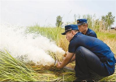 抗旱保供水  各地在行动（新时代画卷）