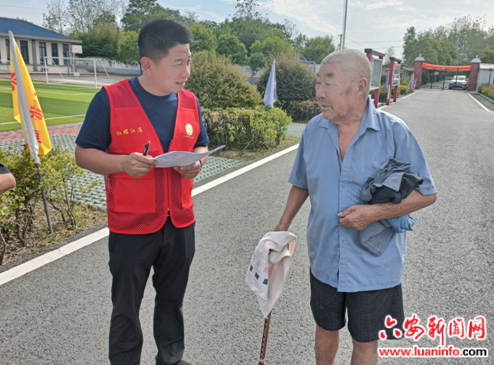中秋慰问送关爱 温暖退役军人心
