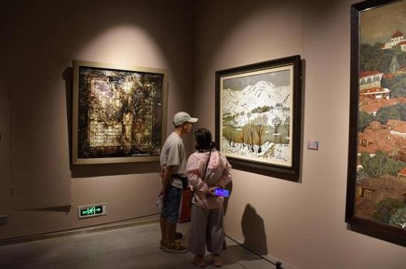 “问漆——福建省美术馆馆藏漆艺术作品展”在福建省美术馆展出