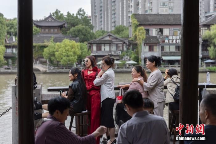 多地晒长假旅游“成绩单”，这个地方创新高