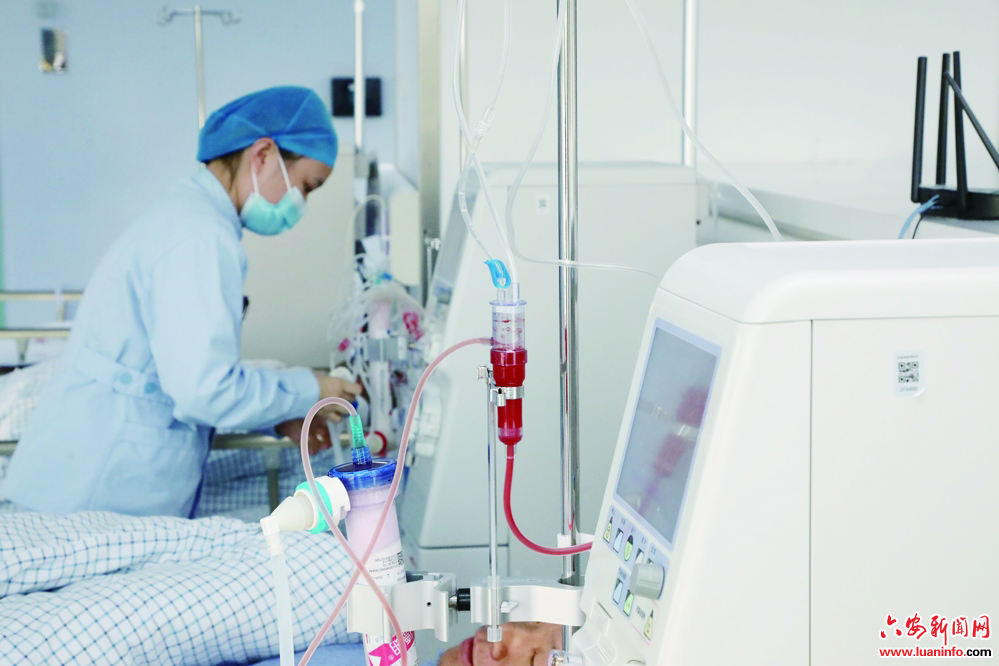 托起“医保”健康网底 