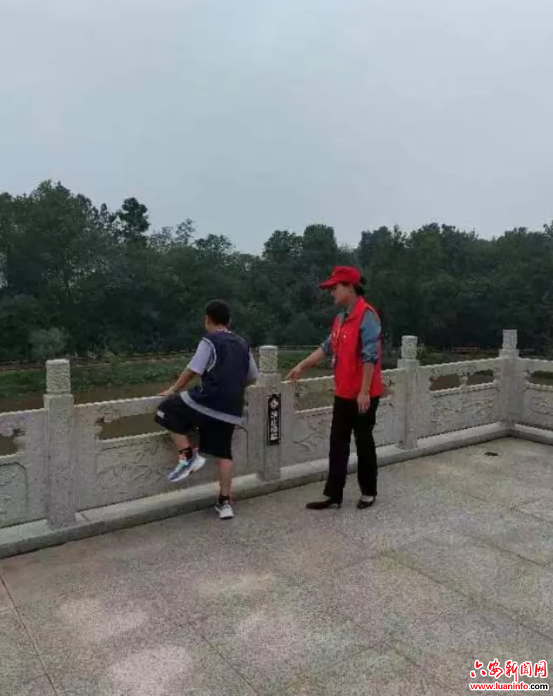 ed13bd5d1b55418dab0650d8254517e1.jpg