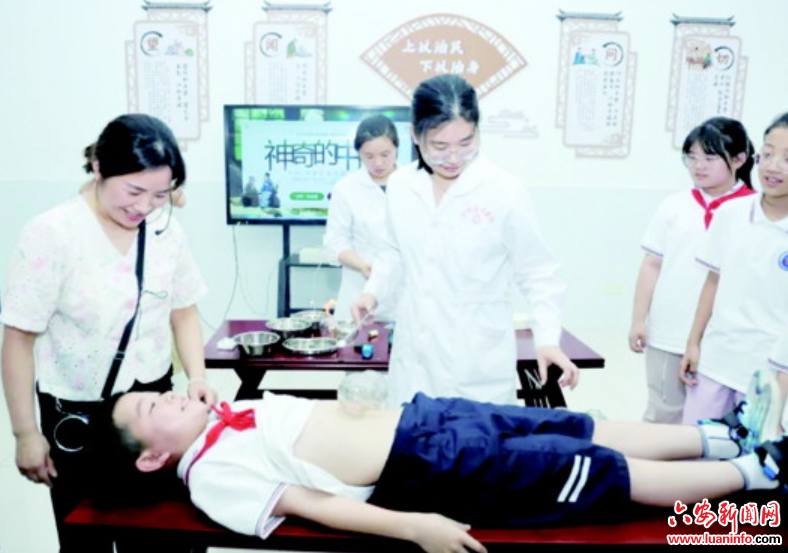 播撒中医药文化“种子”
