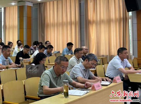 集团联动研思政，同课异构育新人——六安二中教育集团开展“思政第一课”
