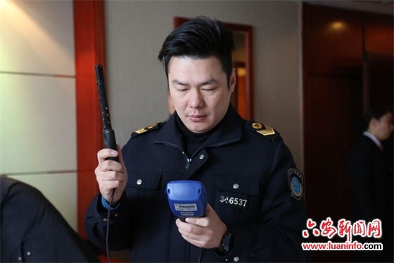 强化卫生监督护航“两会”卫生安全