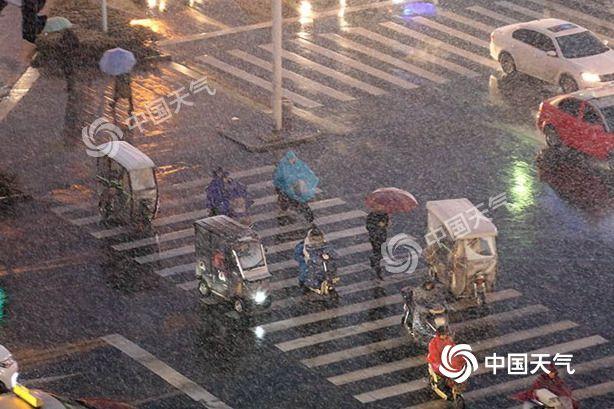 雨雪横扫中东部 春运首日大范围降水来“添堵”