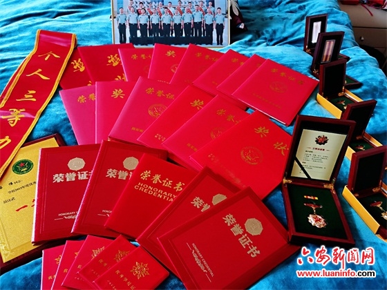 裕安：军校学员探亲休假 日夜奋战防疫一线